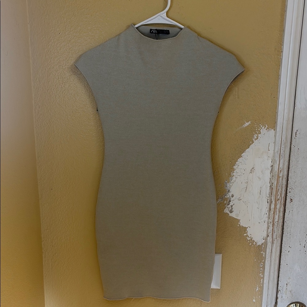 Zara Gray Fitted Dress